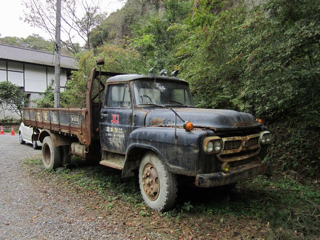 大谷資料館敷地内にあった古いトラック