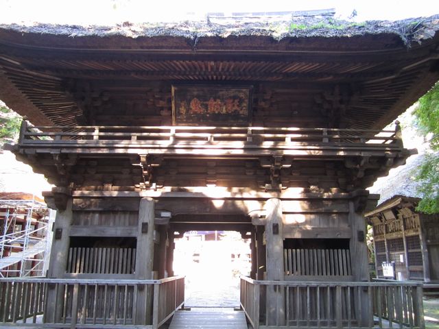西明寺の楼門